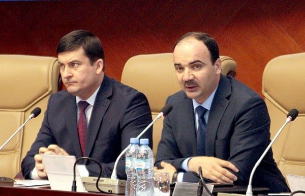 ЭМОМАЛӢ РАҲМОН – ЯКЕ АЗ БУНЁДГУЗОРОНИ СҲШ