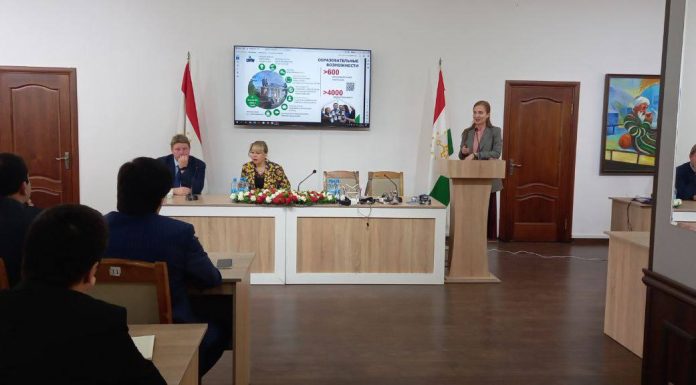 ЛЕКЦИЯ ПРЕДСТАВИТЕЛЕЙ САФУ ИМЕНИ М.В. ЛОМОНОСОВА В ТНУ